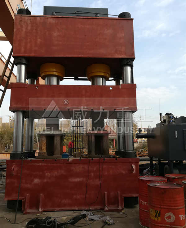 1200吨耐火砖压块机压制镁碳砖生产工艺